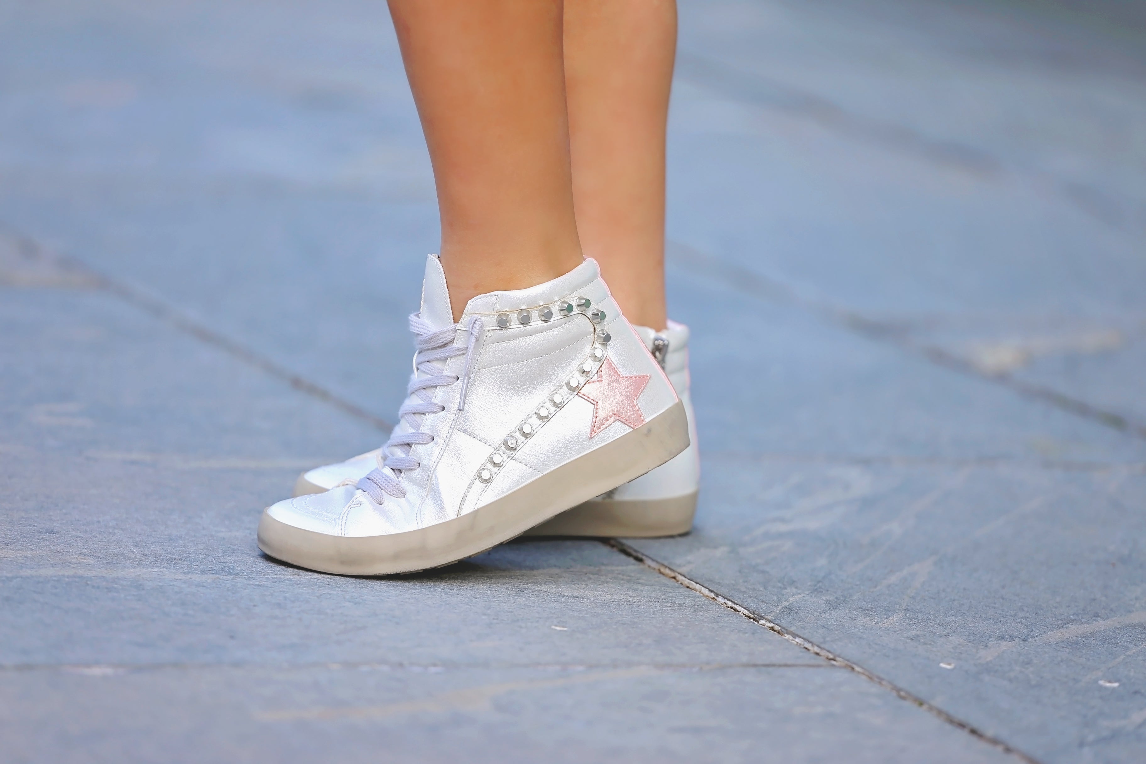 トップス riri RiRi Sneaker – Forever Young Boutique